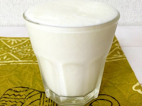 インドの飲料 濃厚プレーンラッシー ♪ Lassi